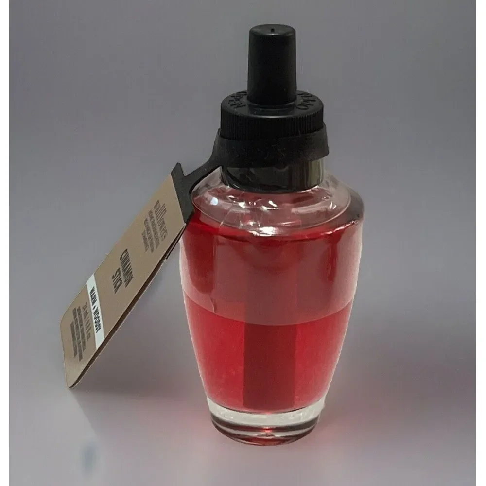Bath & Body Works Cinnamon Stick Warm‎ Woodsy - 3 Wallflower Plug In Refills - Picture 4 of 9